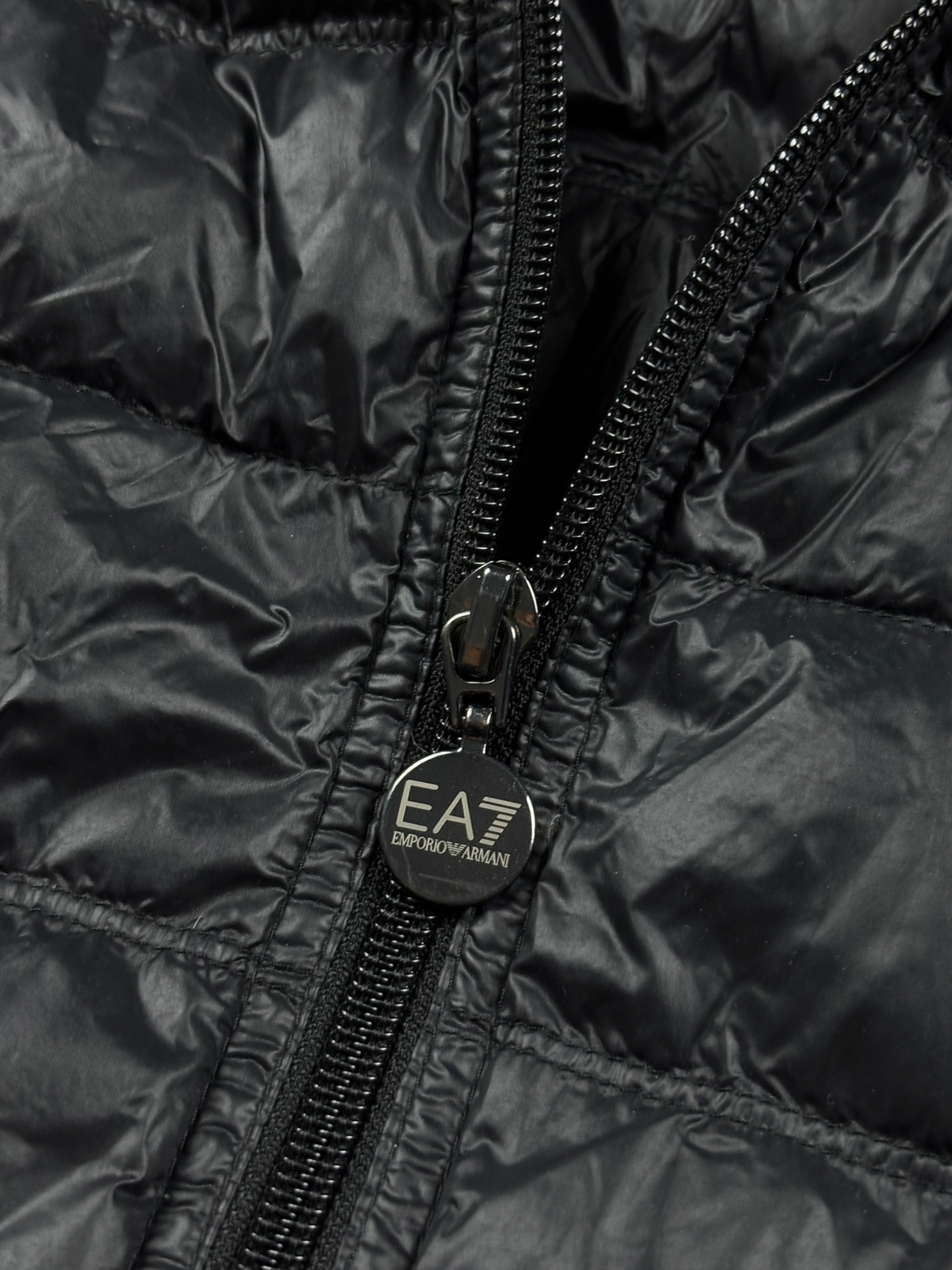 EA7 Emporio Armani Puffer Jacke Zipper Detail