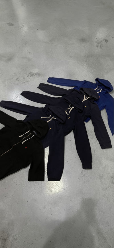 PULLOVER & ZIPPER